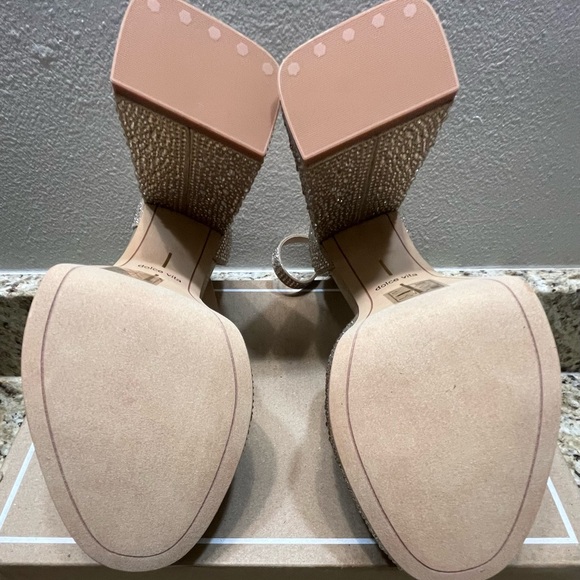 Dolce Vita Sparkling Silver Platform Heels - smoke & pet free home - Picture 3 of 5